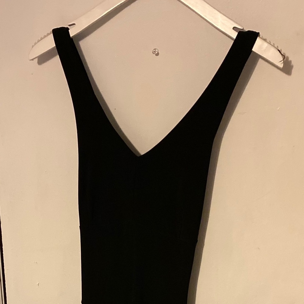 Slinky Vneck cross back dress